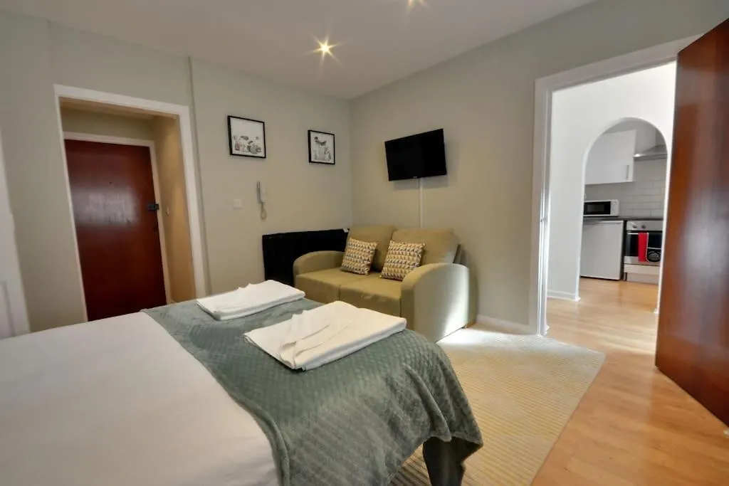 Apartment Chic Studio With Garden And 2 Min Walk To Beach Bournemouth
